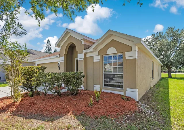 Photo 1 of Single family home for sale at 12108 Dawn Vista Dr, Riverview, FL 33578 | MLS# O6450343 | Listing updated on 2026-10-20