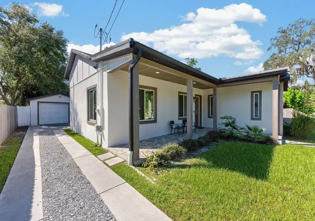 Photo 1 of Single family home for sale at 2009 E Jean St, Tampa, FL 33610 | MLS# TB8558632 | Listing updated on 2026-10-20