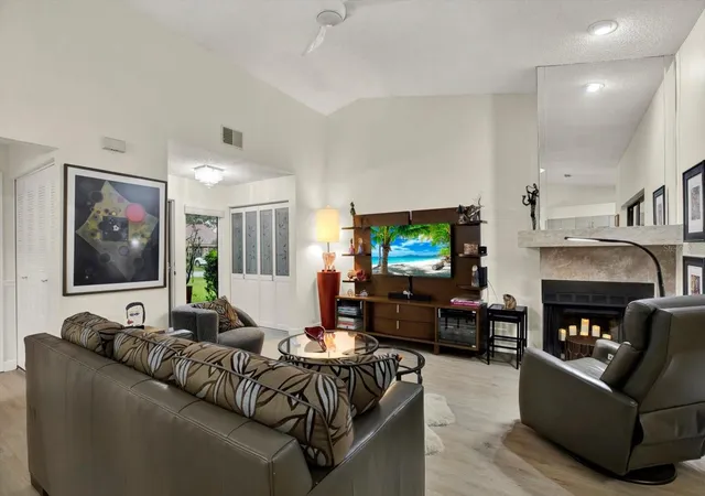 Photo 4 of House for sale at 3433 Hillmoor Dr, Palm Harbor, FL 34685 | MLS# TB8558637 | Listing updated on 2026-10-22