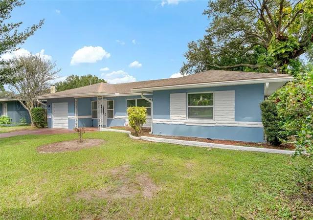 Photo 3 of Single family home for sale at 15 Mars Ave, Clearwater, FL 33755 | MLS# TB8558640 | Listing updated on 2026-10-16