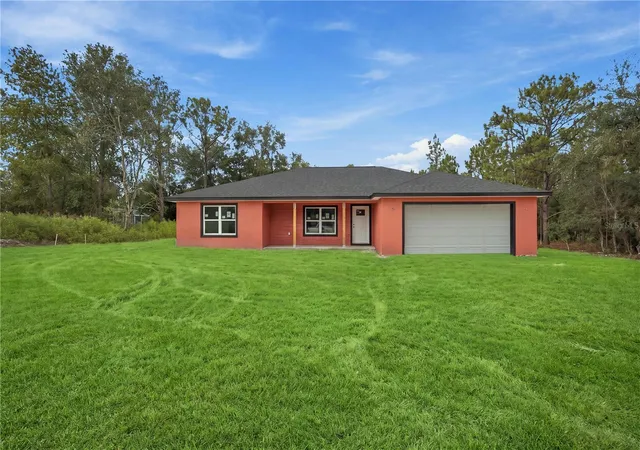 Single family home for sale at 22047 SW Surf Blvd, DUNNELLON, FL 34431 | MLS# OM734123