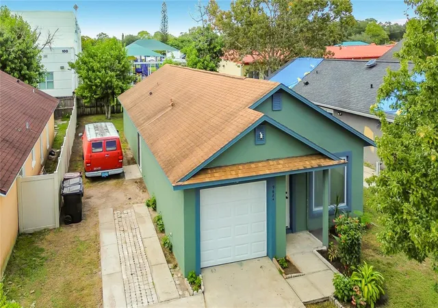 Photo 2 of Single family home for sale at 9684 Hollyhill Dr, Orlando, FL 32824 | MLS# O6450356 | Listing updated on 2026-10-16