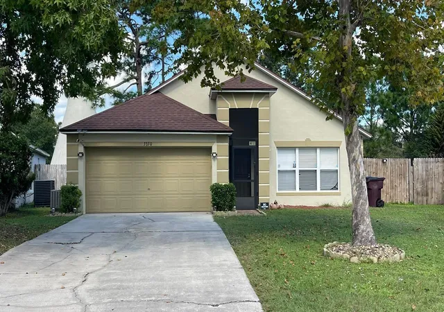Photo 1 of Single family home for sale at 3330 Kelsey Ln, Saint Cloud, FL 34772 | MLS# O6450362 | Listing updated on 2026-10-20