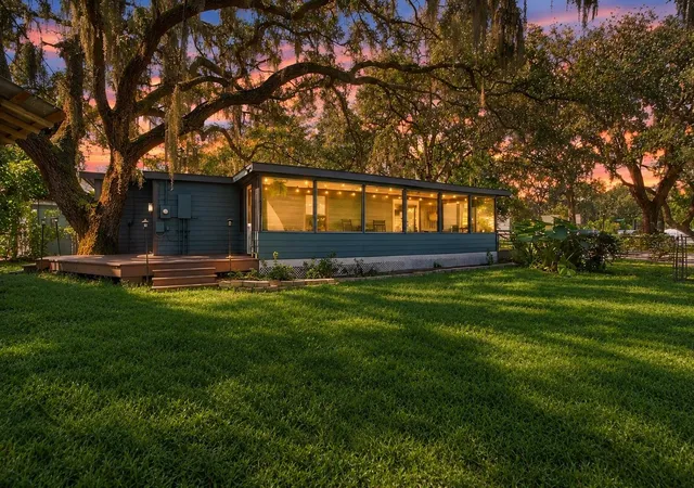 Photo 1 of Single family home for sale at 1922 Beachway Ln, Odessa, FL 33556 | MLS# W7890367 | Listing updated on 2026-10-30