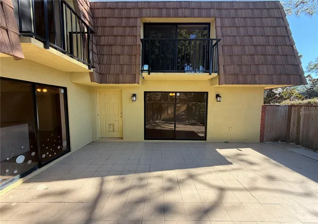 Photo 4 of Condo for sale at 5256 Middle Ct #104, Orlando, FL 32811 | MLS# O6450363 | Listing updated on 2026-10-20