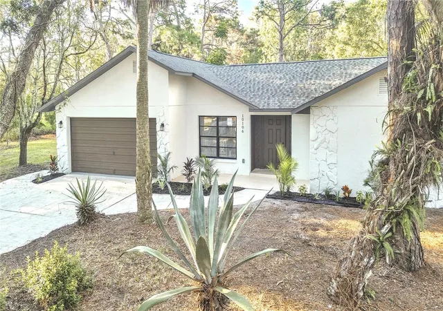 Photo 2 of Single family home for sale at 10106 Lakeview Dr, New Port Richey, FL 34654 | MLS# TB8558664 | Listing updated on 2026-10-23