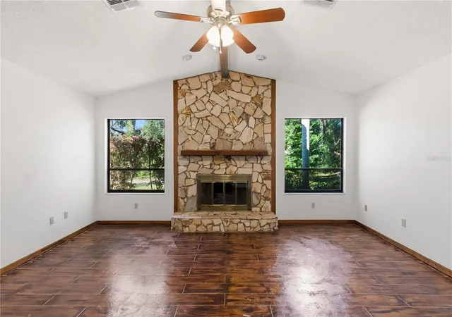 Photo 2 of Single family home for sale at 18644 Furman Dr, Spring Hill, FL 34610 | MLS# W7890368 | Listing updated on 2026-10-25