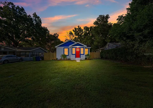 Photo 1 of Single family home for sale at 1319 E Norfolk St, Tampa, FL 33604 | MLS# TB8558670 | Listing updated on 2026-10-25