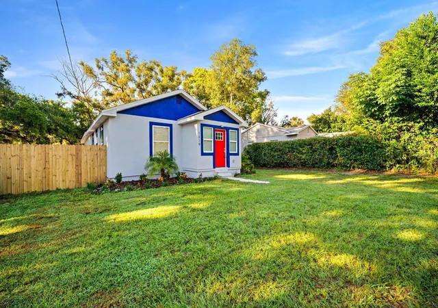 Photo 2 of Single family home for sale at 1319 E Norfolk St, Tampa, FL 33604 | MLS# TB8558670 | Listing updated on 2026-10-25