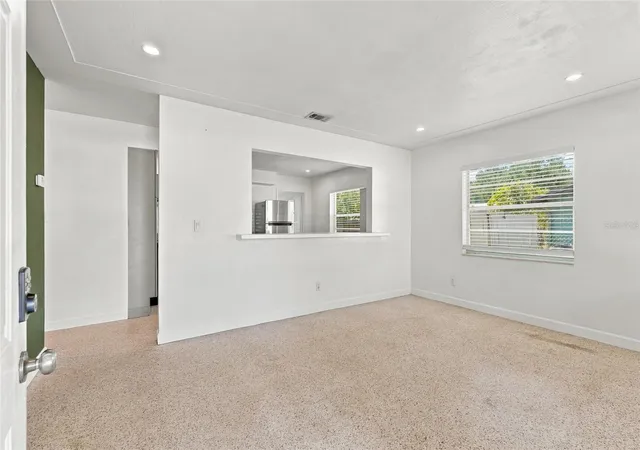 Photo 3 of Single family home for sale at 4586 42nd Avenue N, Saint Petersburg, FL 33714 | MLS# TB8558671 | Listing updated on 2026-10-22