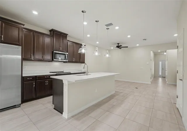 Photo 4 of Townhouse for sale at 2886 Grand Kemerton Pl, Tampa, FL 33618 | MLS# O6450373 | Listing updated on 2026-10-22