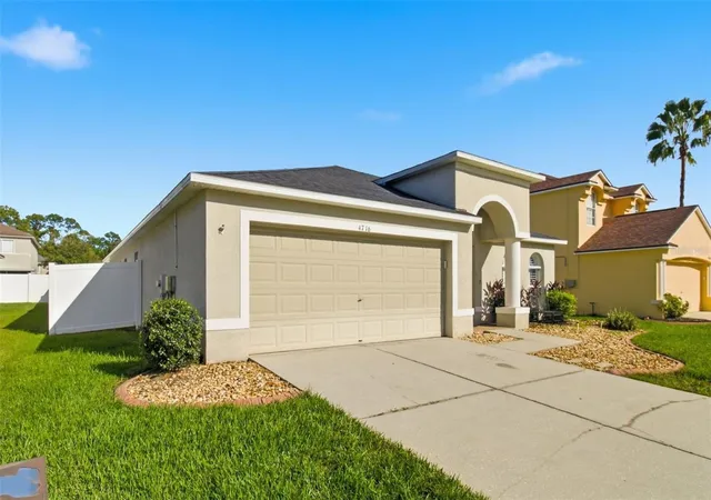 Photo 4 of Single family home for sale at 4716 Barchetta Dr, Land O Lakes, FL 34639 | MLS# TB8558680 | Listing updated on 2026-10-17