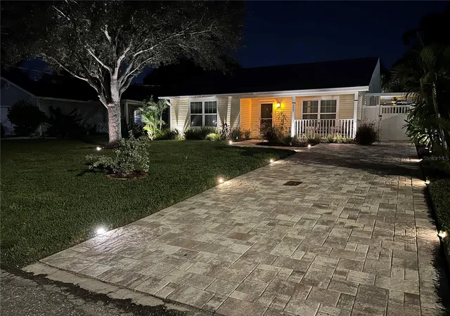 Photo 2 of Single family home for sale at 208 N New Jersey Ave, Tampa, FL 33609 | MLS# TB8558684 | Listing updated on 2026-10-22