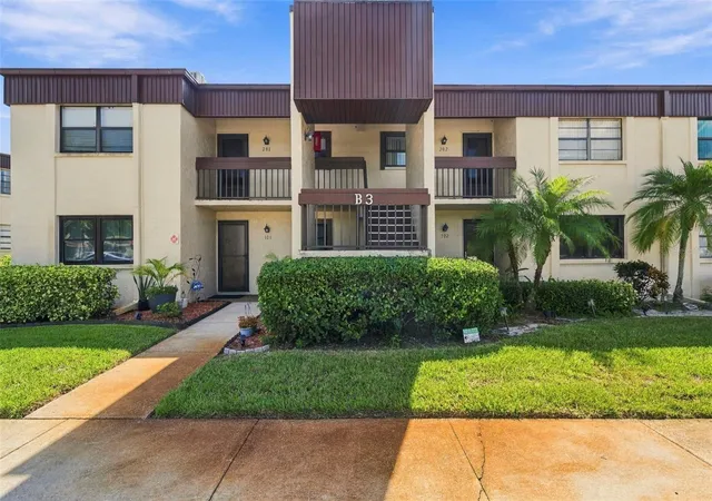 Photo 2 of Condo for sale at 2400 Winding Crk Blvd #3-202, Clearwater, FL 33761 | MLS# W7890370 | Listing updated on 2026-10-17