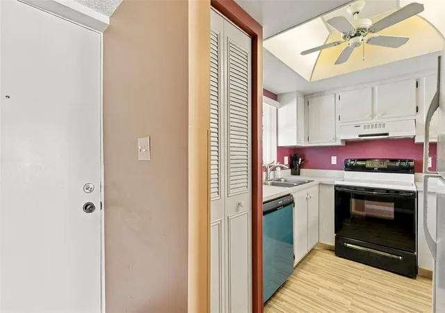 Photo 4 of Condo for sale at 2400 Winding Crk Blvd #3-202, Clearwater, FL 33761 | MLS# W7890370 | Listing updated on 2026-10-17