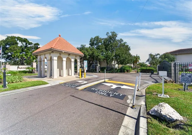 Photo 2 of Condo for sale at 19029 Us Hwy 19 N #9-202, Clearwater, FL 33764 | MLS# TB8558691 | Listing updated on 2026-10-23