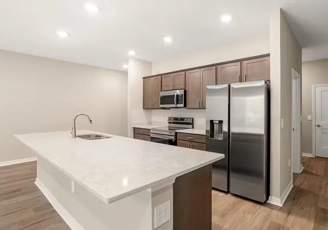 Photo 4 of Townhouse for sale at 48 Sunset Hvn Loop, Saint Cloud, FL 34771 | MLS# L4965826 | Listing updated on 2026-10-17