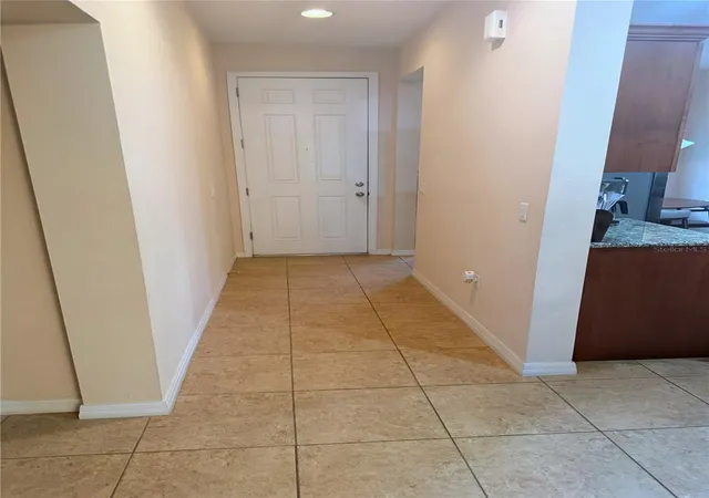 Photo 3 of Townhouse for sale at 541 Pacito Way, Saint Cloud, FL 34769 | MLS# O6450388 | Listing updated on 2026-10-25