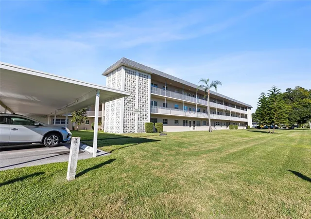 Photo 1 of Condo for sale at 5725 12th Avenue N #301D, Saint Petersburg, FL 33710 | MLS# TB8558696 | Listing updated on 2026-10-19