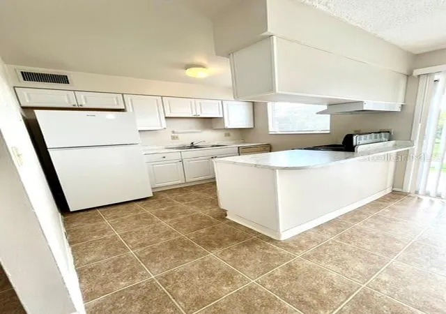 Photo 2 of Condo for sale at 5325 Curry Frd Rd #B205, Orlando, FL 32812 | MLS# S5159652 | Listing updated on 2026-10-21