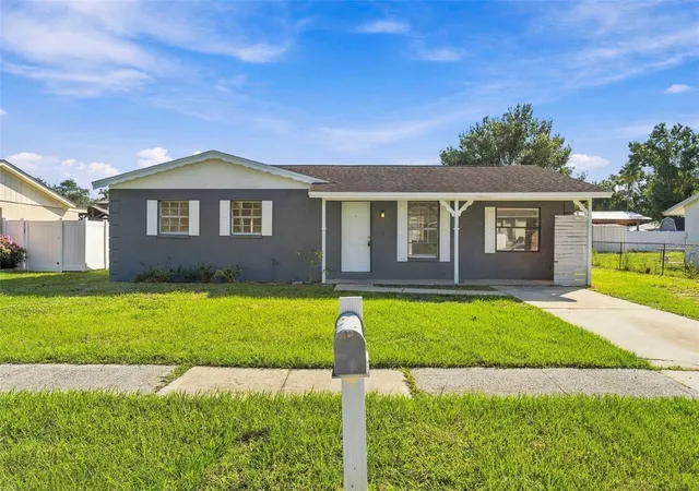 Photo 1 of Single family home for sale at 8527 Gold Ridge Cir, Tampa, FL 33619 | MLS# TB8558706 | Listing updated on 2026-10-21