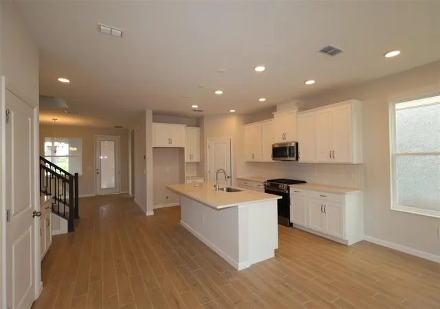Photo 4 of Single family home for sale at 1306 Twelve Oaks Rd, Saint Cloud, FL 34771 | MLS# O6450403 | Listing updated on 2026-10-20