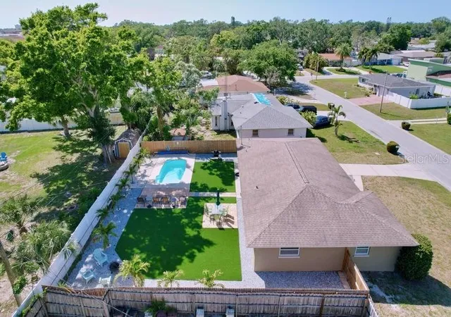 Photo 2 of Single family home for sale at 9948 51st Avenue N, Saint Petersburg, FL 33708 | MLS# TB8558722 | Listing updated on 2026-10-20