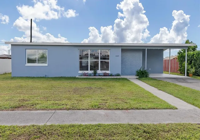 Photo 1 of Single family home for sale at 21435 Glendale Ave, Port Charlotte, FL 33952 | MLS# C7532106 | Listing updated on 2026-10-20