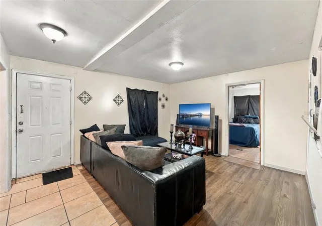 Photo 1 of House for sale at 1119 W 12th Street, Sanford, FL 32771 | MLS# O6450410 | Listing updated on 2026-10-17
