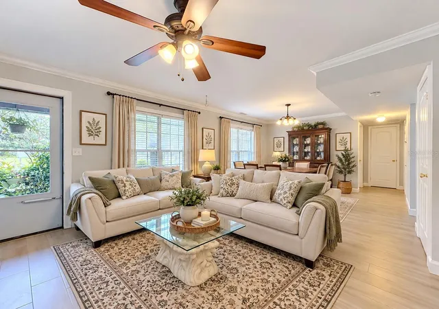 Photo 4 of Single family home for sale at 1608 Moselle Ave, Orlando, FL 32807 | MLS# O6450411 | Listing updated on 2026-10-23