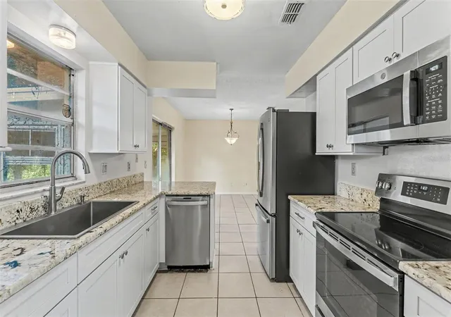 Photo 2 of Single family home for sale at 3108 Elderwood Pl, Seffner, FL 33584 | MLS# L4965830 | Listing updated on 2026-10-22