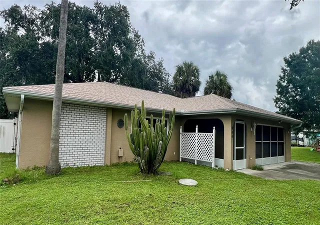 Photo 3 of Sale Pending at 944 W Tarpon Blvd NW, Port Charlotte, FL 33952 | MLS# C7532108 | Listing updated on 2026-10-29