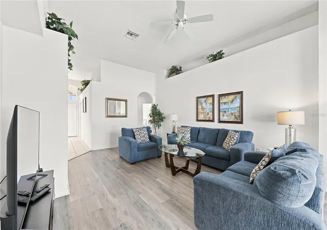 Photo 3 of Single family home for sale at 608 Copeland Dr, Haines City, FL 33844 | MLS# L4965832 | Listing updated on 2026-10-23
