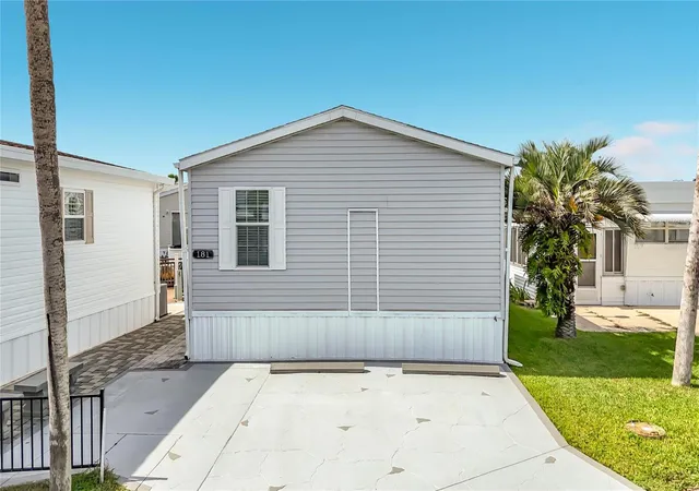 Photo 2 of Manufactured home for sale at 9000 Us Hwy 192 #181, Clermont, FL 34714 | MLS# S5159655 | Listing updated on 2026-10-20