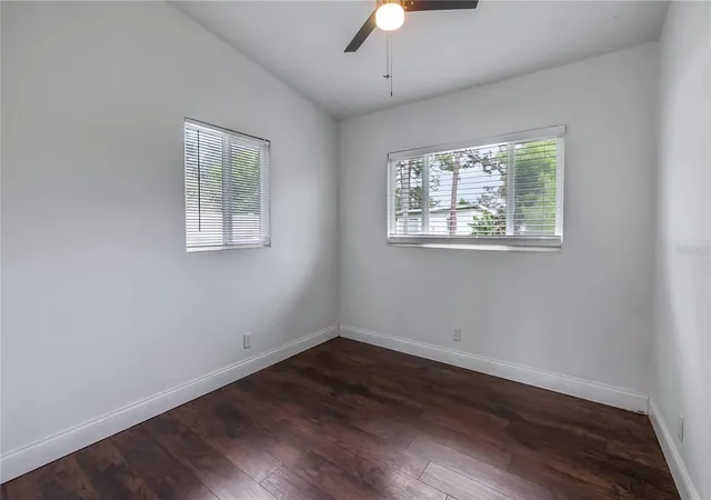 Photo 3 of Single family home for sale at 109 Oakland Ave, Sanford, FL 32773 | MLS# O6450423 | Listing updated on 2026-10-23