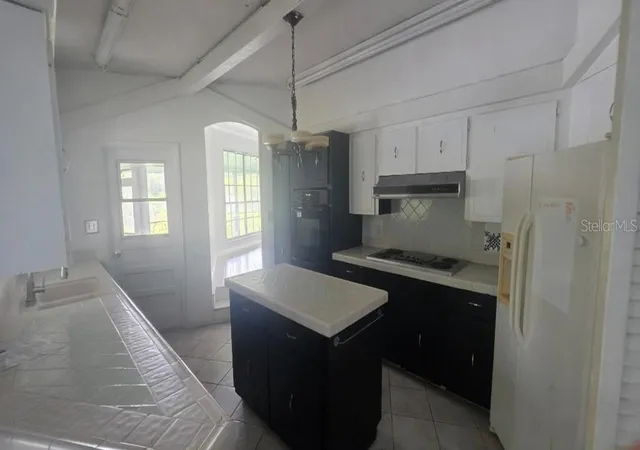 Photo 3 of Single family home for sale at 920 Lake Cvs Trl, Lakeland, FL 33813 | MLS# P4940178 | Listing updated on 2026-10-17