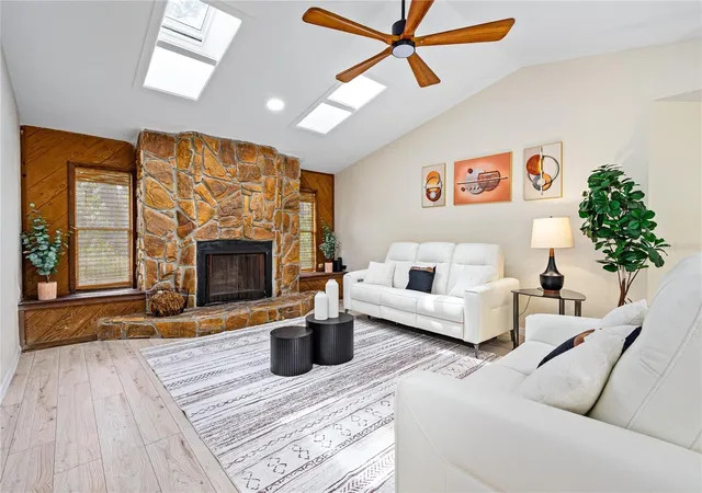 Photo 3 of Single family home for sale at 39 Fleetwood Dr, Palm Coast, FL 32137 | MLS# O6450438 | Listing updated on 2026-10-17
