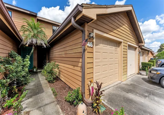 Photo 3 of Townhouse for sale at 707 Carpenters Way #46, Lakeland, FL 33809 | MLS# L4965835 | Listing updated on 2026-10-24