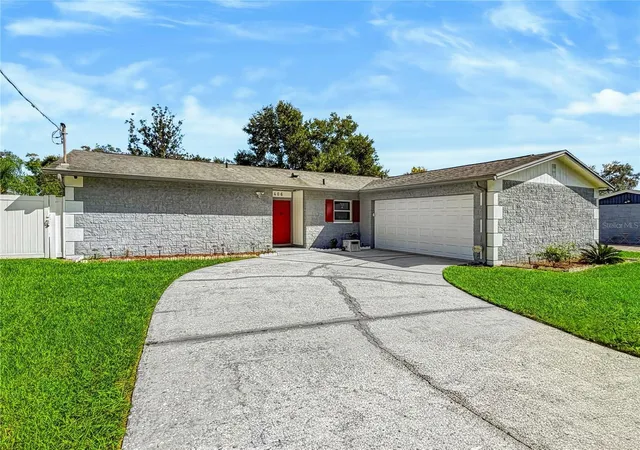 Photo 2 of Single family home for sale at 1406 Highview Rd, Brandon, FL 33510 | MLS# TB8558769 | Listing updated on 2026-10-22