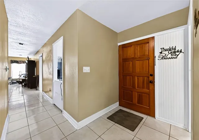 Photo 3 of Single family home for sale at 1406 Highview Rd, Brandon, FL 33510 | MLS# TB8558769 | Listing updated on 2026-10-22