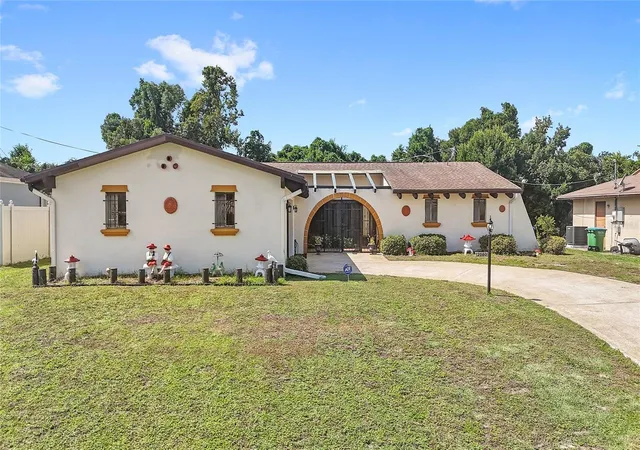Photo 2 of Single family home for sale at 2080 Roseway Ave, Deltona, FL 32738 | MLS# O6450455 | Listing updated on 2026-10-24