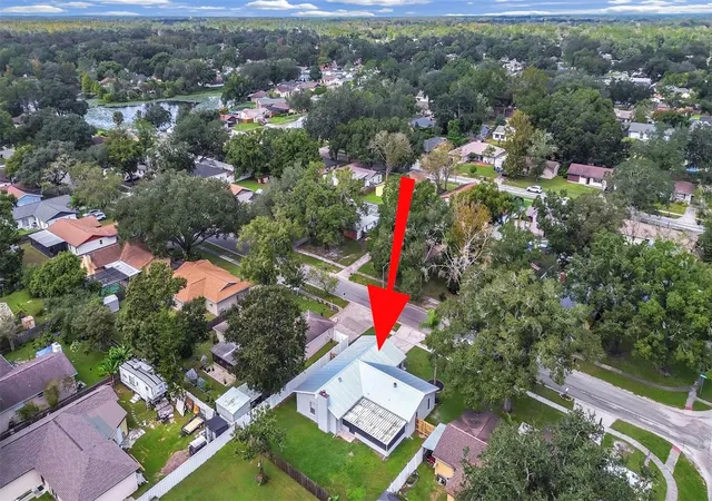 Photo 2 of Single family home for sale at 17531 Brandywine Dr, Lutz, FL 33549 | MLS# TB8558784 | Listing updated on 2026-10-22