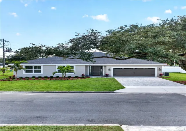 Photo 1 of Single family home for sale at 1522 Sawyerwood Ave, Orlando, FL 32809 | MLS# O6450462 | Listing updated on 2026-10-23