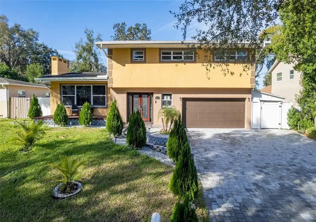 Photo 1 of Single family home for sale at 5006 Monet Ave, Belle Isle, FL 32812 | MLS# O6450466 | Listing updated on 2026-10-28