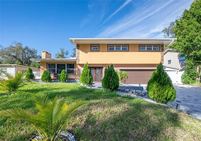 Photo 1 of Single family home for sale at 5006 Monet Ave, Belle Isle, FL 32812 | MLS# O6450466 | Listing updated on 2026-10-28