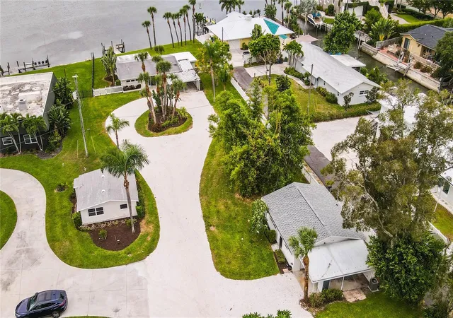 Single family home for sale at 321 Bayshore Rd, NOKOMIS, FL 34275 | MLS# A4709842