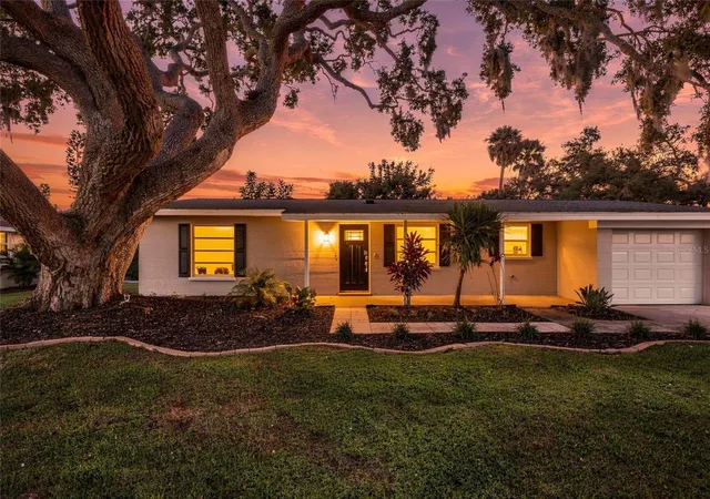 Single family home for sale at 6821 Anchor Way, SARASOTA, FL 34231 | MLS# A4709847