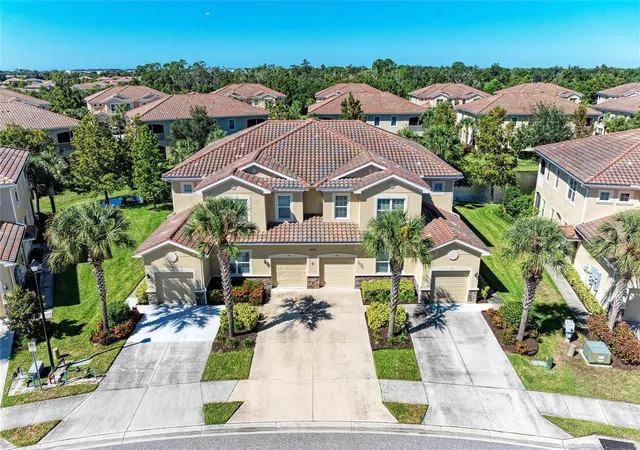 Photo 1 of Condo for sale at 3129 Oriole Dr #102, Sarasota, FL 34243 | MLS# A4709848 | Listing updated on 2026-10-29