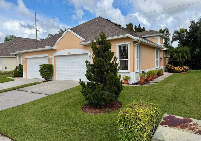 Single family home for sale at 433 N Tangerine SW, VERO BEACH, FL 32968 | MLS# O6450488