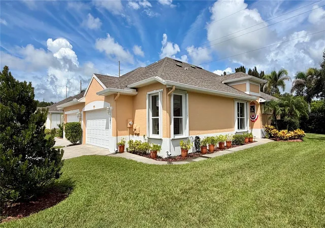 Photo 1 of House for sale at 433 N Tangerine SW, Vero Beach, FL 32968 | MLS# O6450488 | Listing updated on 2026-10-20